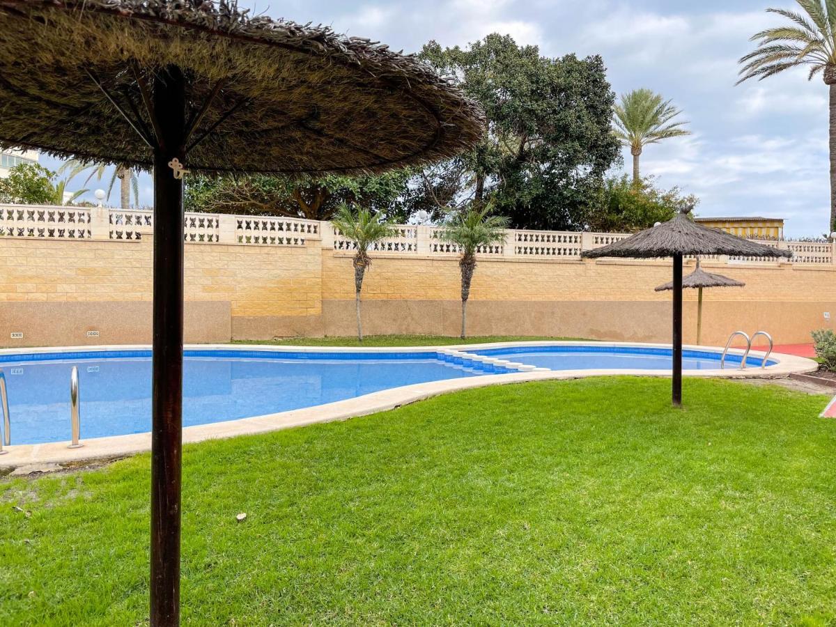 Apartamento Con Gran Patio A 1 Min De La Playa El Campello Exterior foto